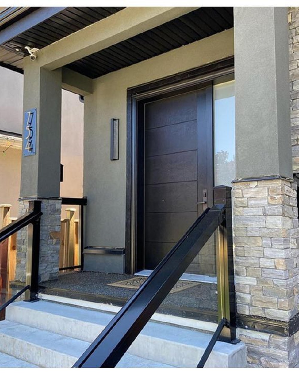 Exterior Door SIG-11-06