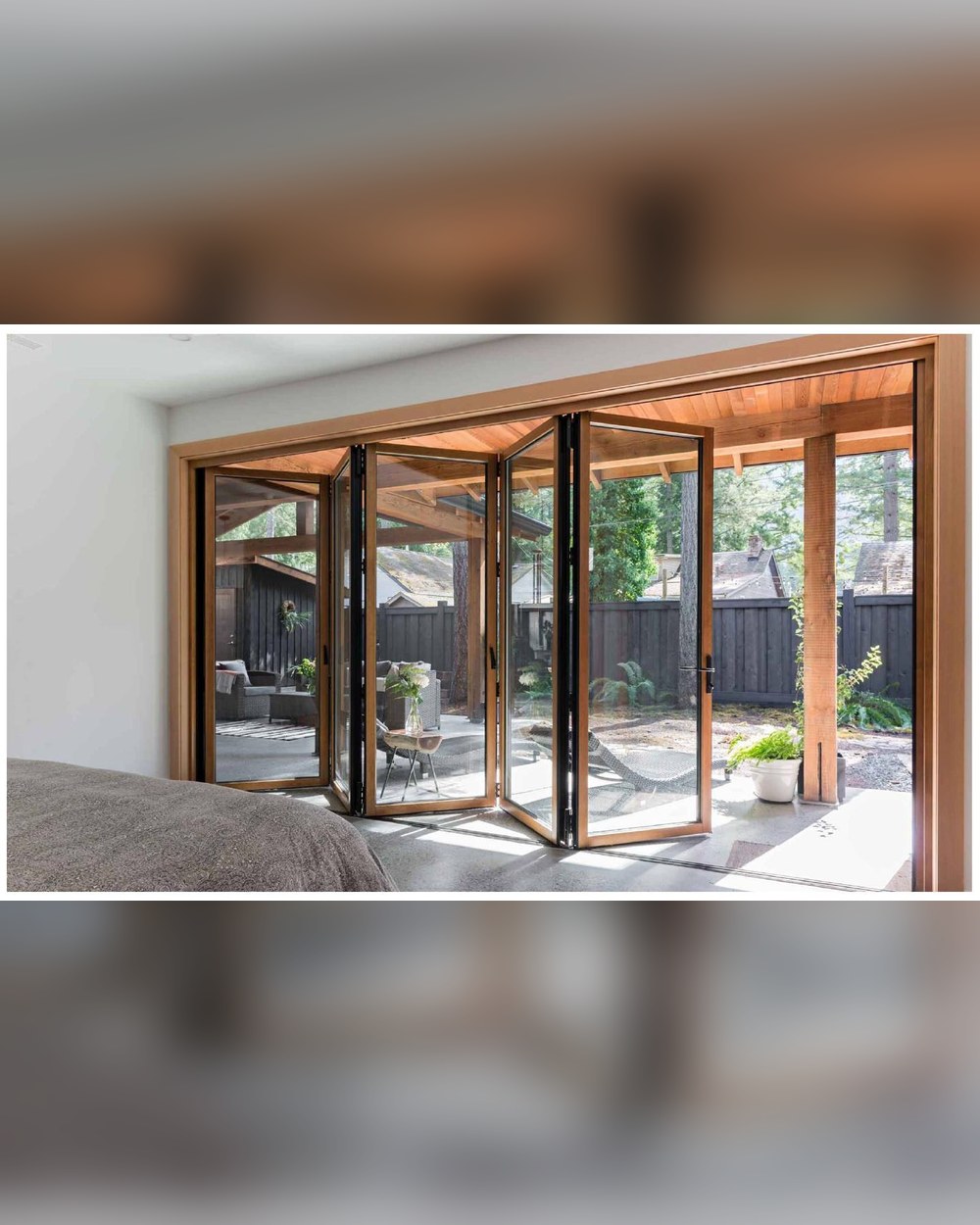 Fold Door SIG-22-02