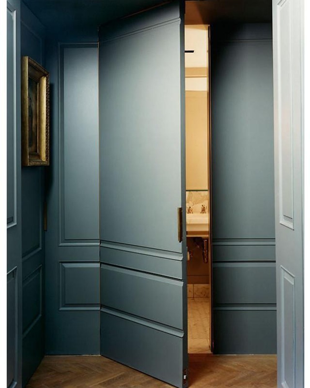 Hidden Door SIG-30-03