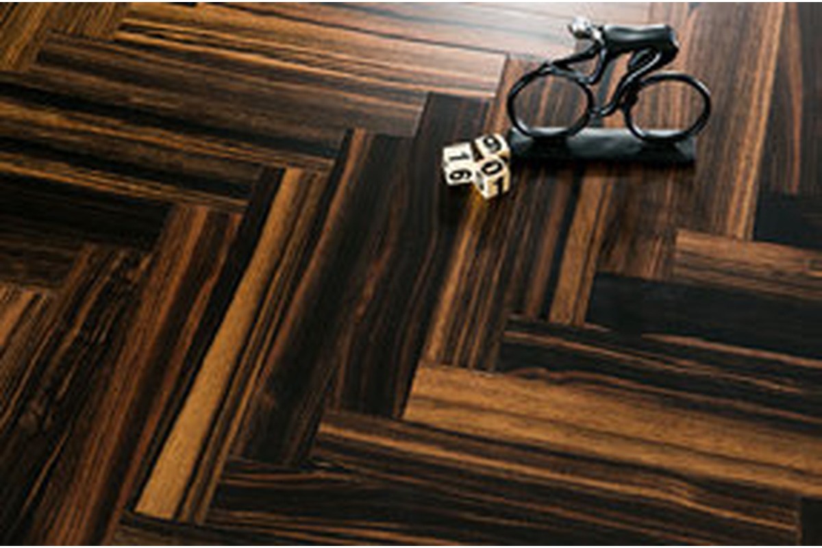 Engineered Wood Plank R8819