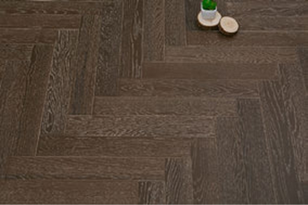 Engineered Wood Plank R1105