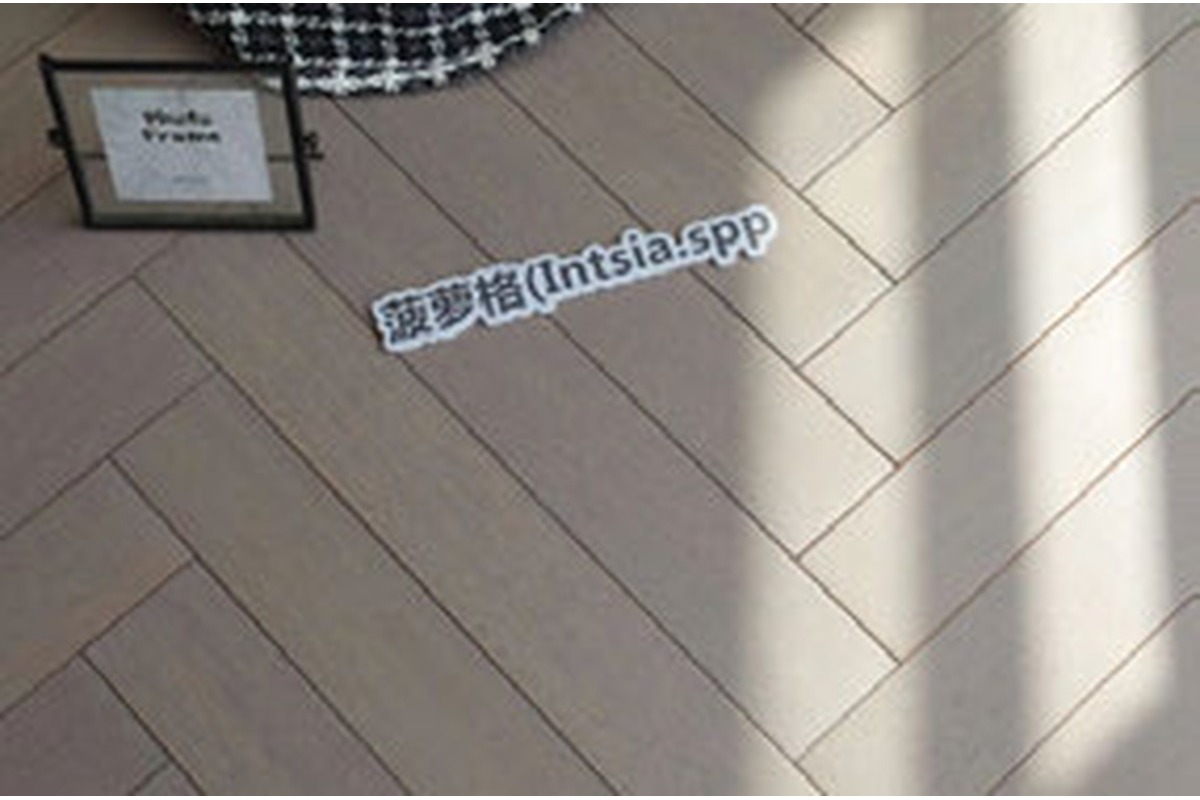 Solid Wood Plank RX-CYR-42